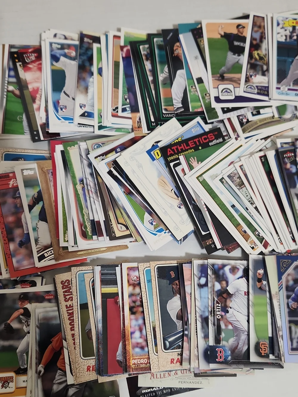 Baseball Card Collection Assortment - Approx 575 Cards